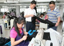 找職業(yè)裝定制廠家如何保證質量？